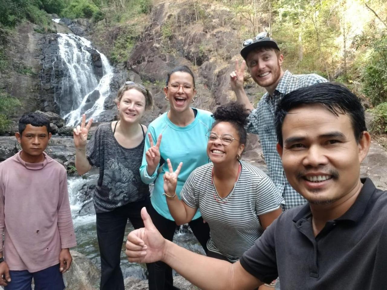 Tribal Village Homestay & Trekking Banlung Room photo